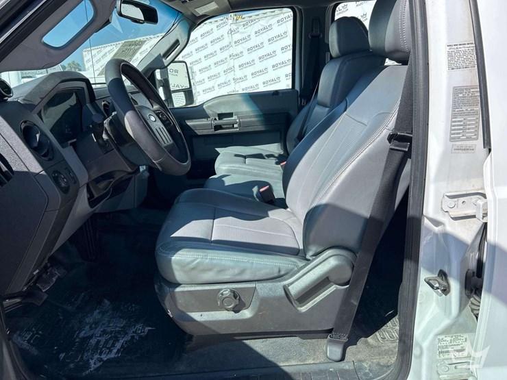 2016-ford-f350-image-12