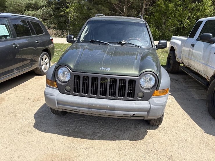 2006-jeep-liberty-image-2