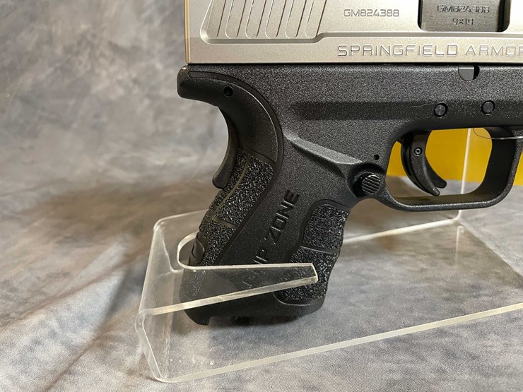 #10329-•-springfield-xd-9mm-luger-pistol,-sn:-gm824388-image-3