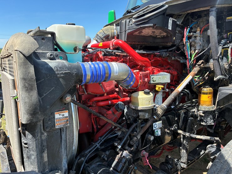 2020-kenworth-t880-image-14
