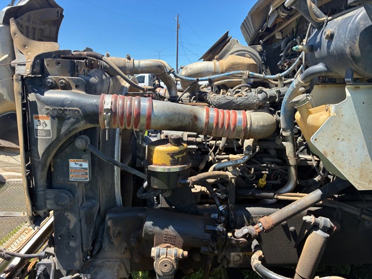2012-kenworth-t370-image-10
