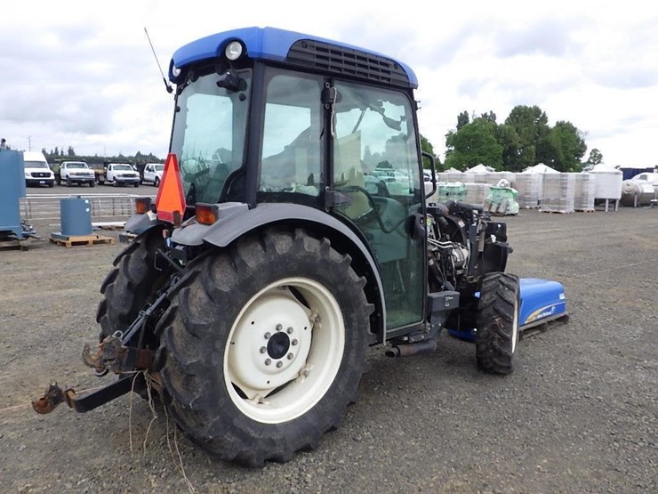 new-holland-t3040v-tractor-image-5