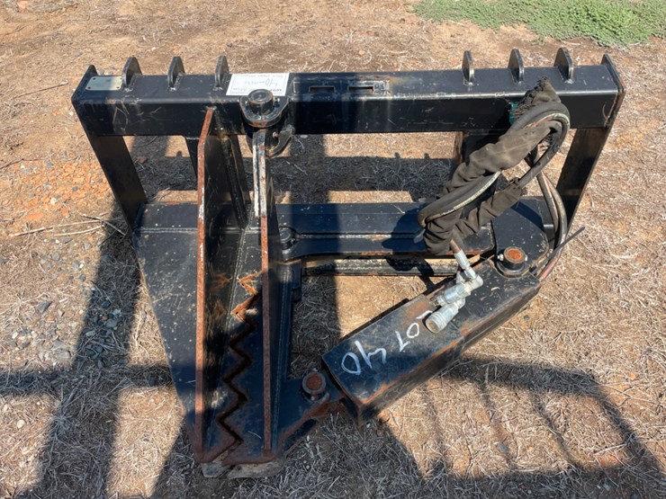 skid-steer-hydraulic-tree-puller-image-1