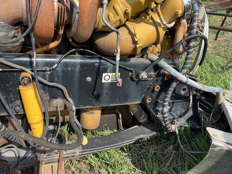 2008-caterpillar-c15-image-12