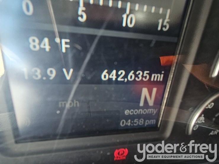 2019-freightliner-cascadia-116-image-54