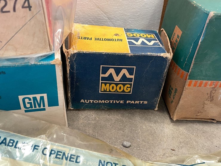 #5379-•-lot-of-general-motors-oe-parts-(las-cruces,-nm)-image-11