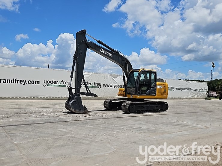 deere-130g-image-2