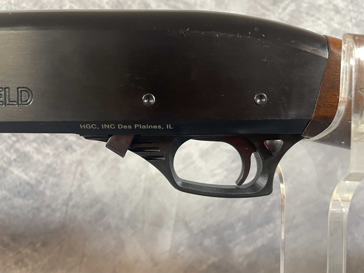 #10363-•-armsco-410-ga.-pump-action-shotgun,-sn:-410p23-000524-image-12
