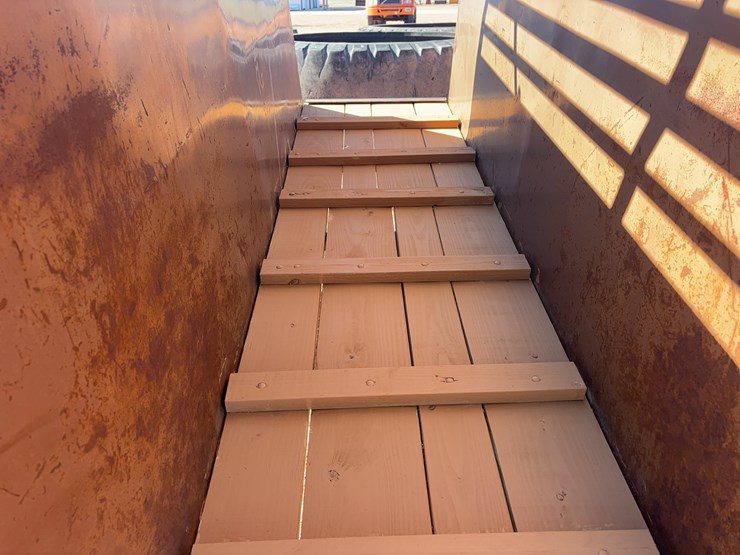 cattle-load-out-chute-image-7