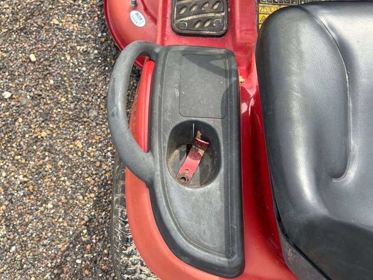 toro-lx427-image-11