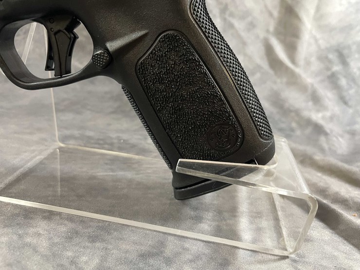 #10304-•-smith-&-wesson-sd9-2.0-9mm-luger-semi-auto-pistol,-sn:-ehj0726-image-8