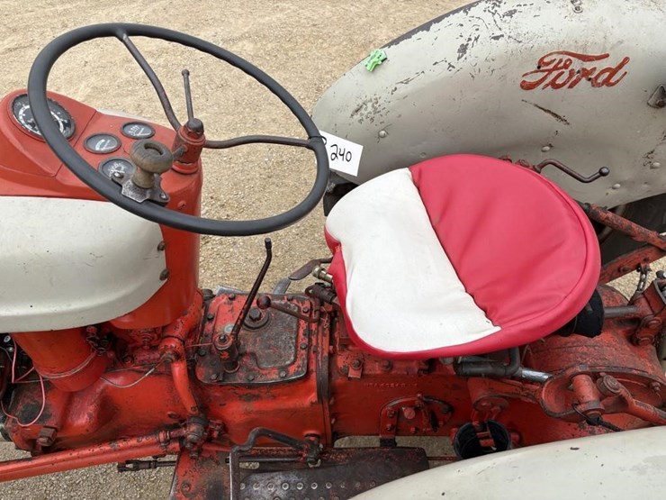 ford-800-image-11