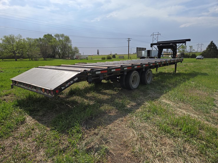 2015-precision-equipment-truss-gooseneck-trailer-image-3