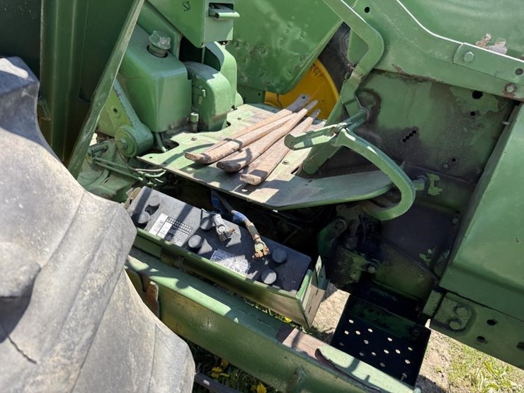 john-deere-2510-image-6