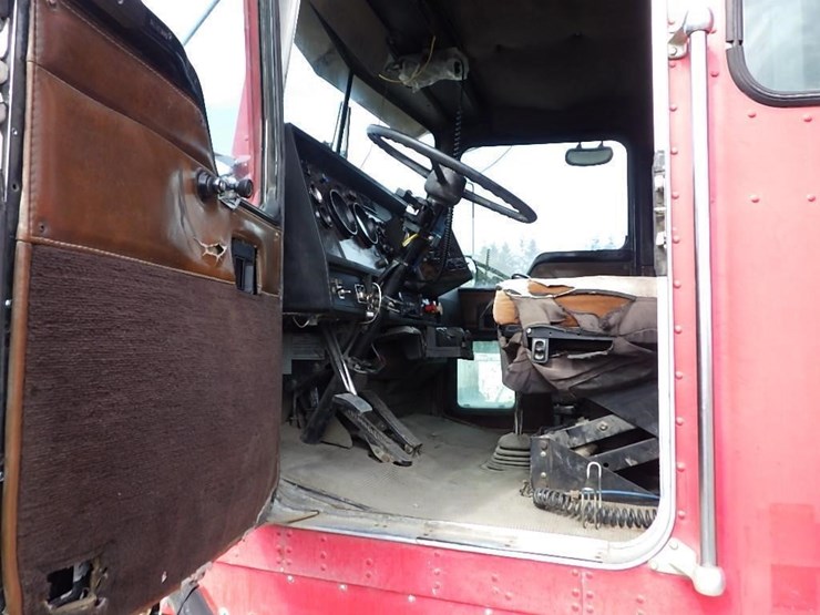 1996-kenworth-t800b-image-39