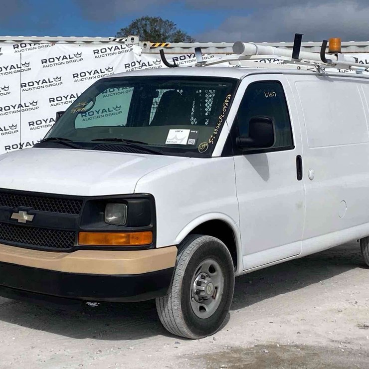 2011 CHEVROLET EXPRESS 2500