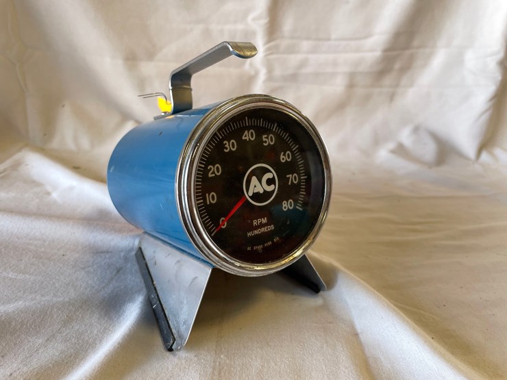 #5355-•-vintage-portable-tachometer-(las-cruces,-nm)-image-1