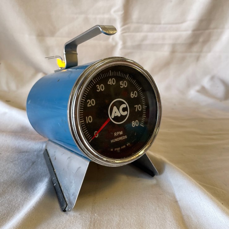 #5355 • Vintage Portable Tachometer (Las Cruces, NM)