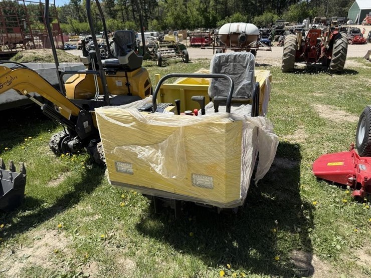 new-crawler-dumper-utility-vehicle-image-2