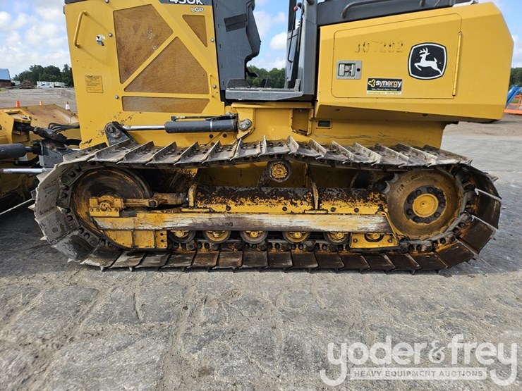 deere-450k-lgp-image-19