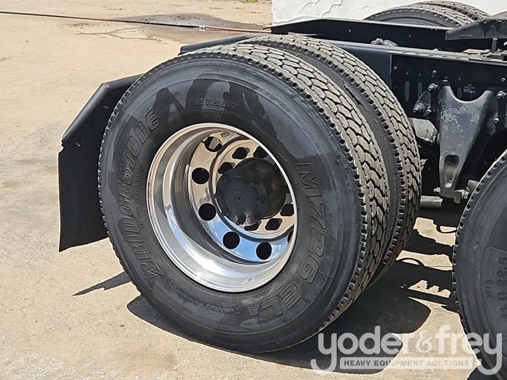 2019-international-lt-image-13