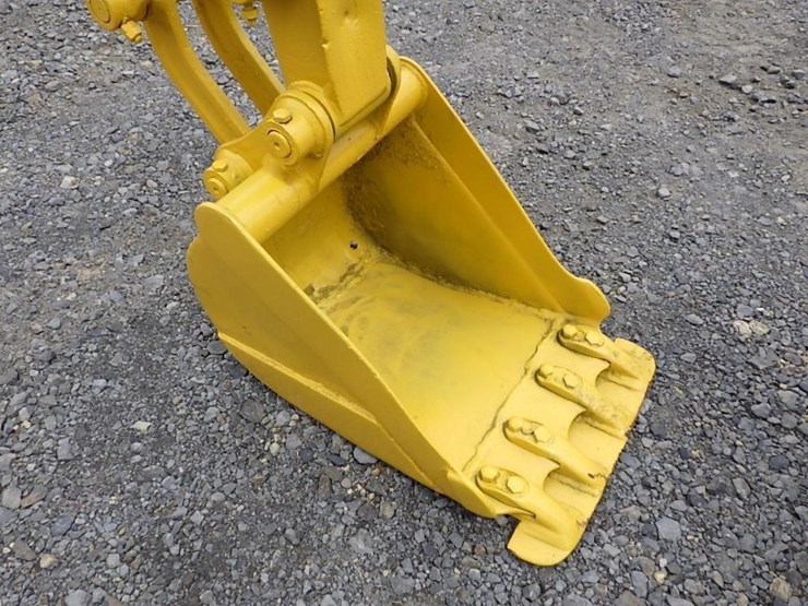 komatsu-pc28uu-image-17