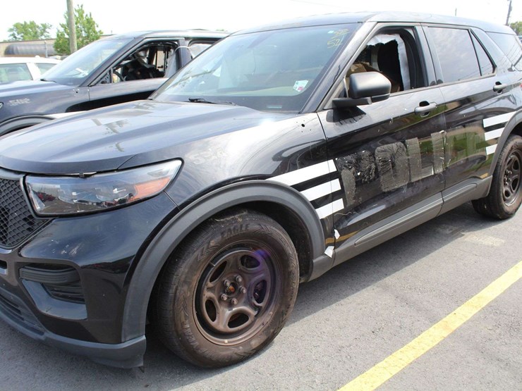 2021-ford-explorer-image-6