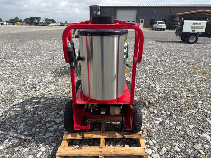 #5405-•-unused-magnum-4000-hot-water-pressure-washer-2616120-image-15