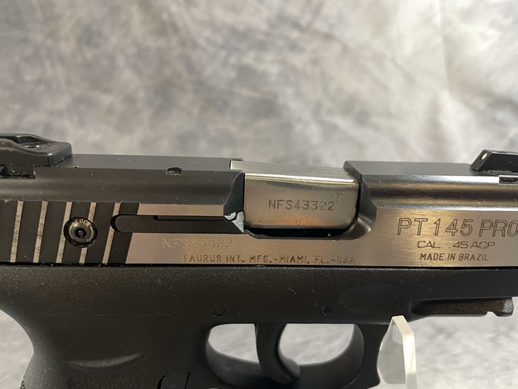 #10299-•-taurus-pt145-pro-45-auto-pistol,-sn:-nfs43322-image-13