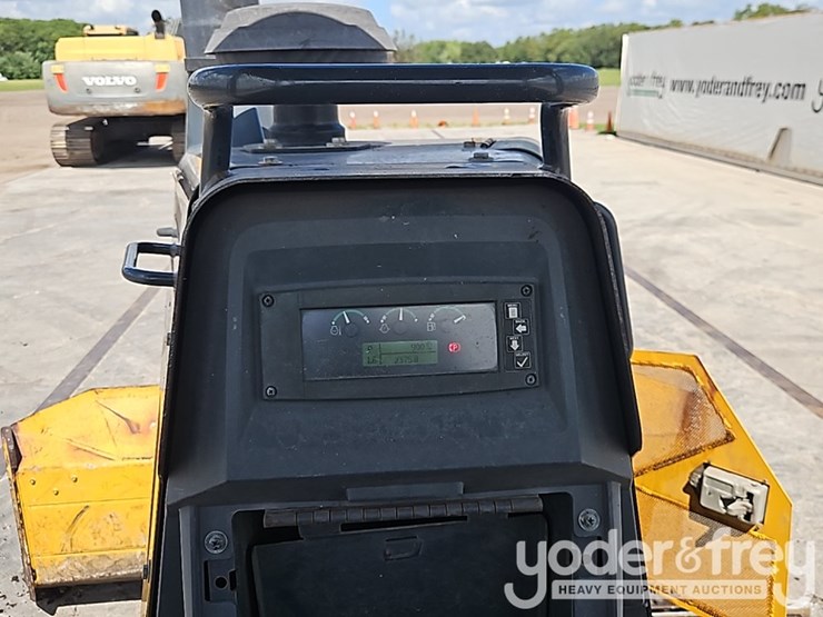 deere-450k-image-34