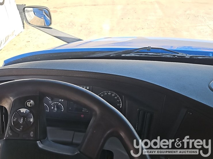 2019-freightliner-cascadia-116-image-48