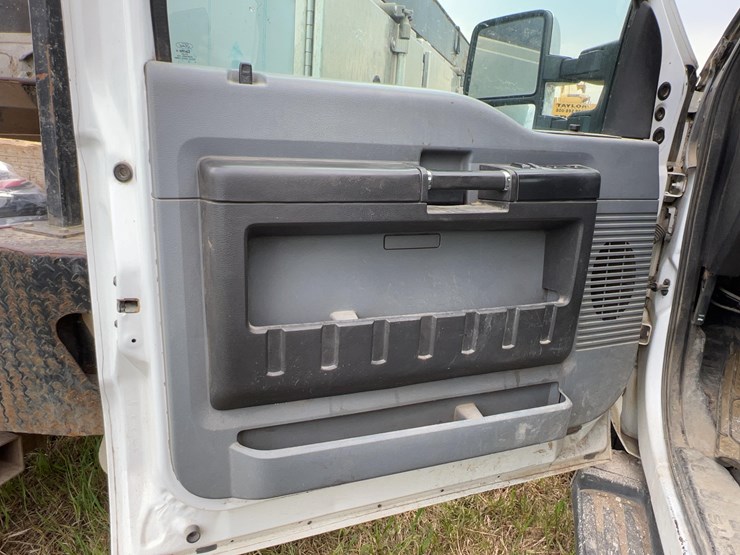 2014-ford-f250-image-16