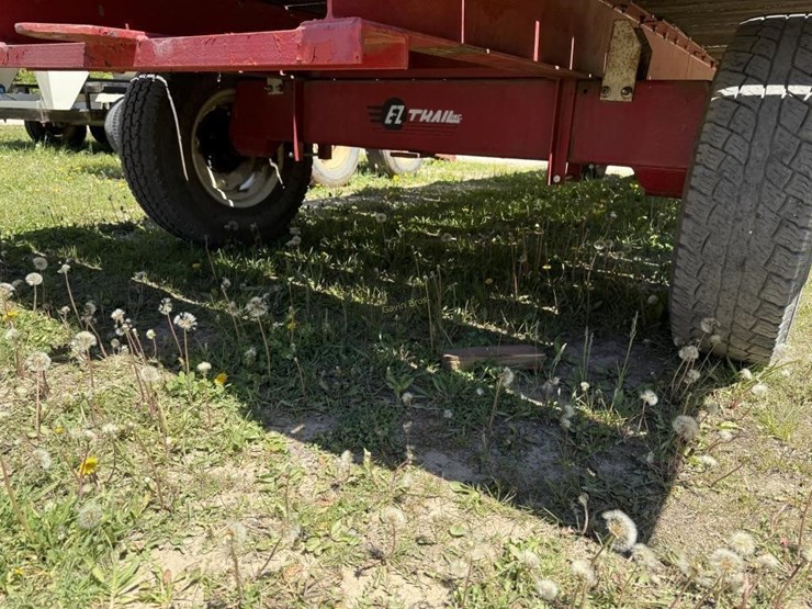 20'-flat-hay-wagon-image-4