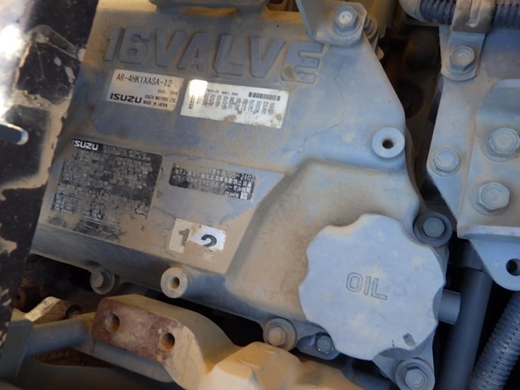deere-245g-lc-image-39