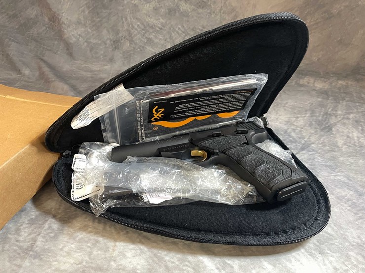 #10279-•-browning-buckmark-22-lr-pistol,-sn:-us515yx16135-image-18
