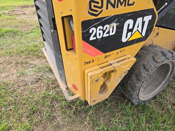 2016-caterpillar-262d-image-9