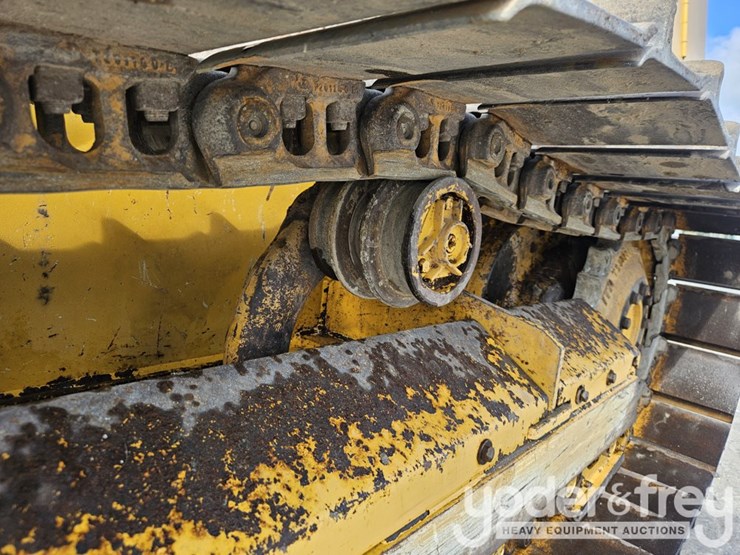 deere-450k-lgp-image-21
