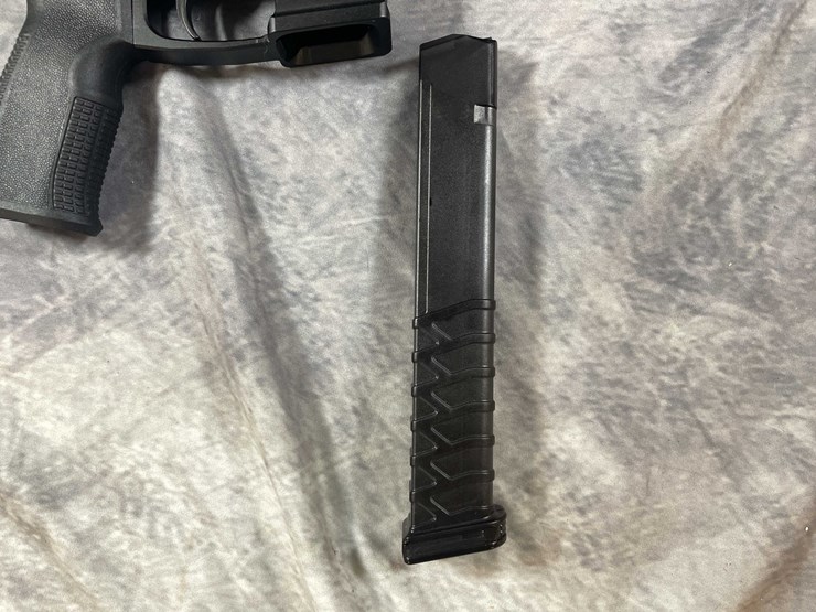 #10309-•-utas-usa-ut9-mini-machine-9mm-luger-pistol,-sn:-ut-24a005038-image-16