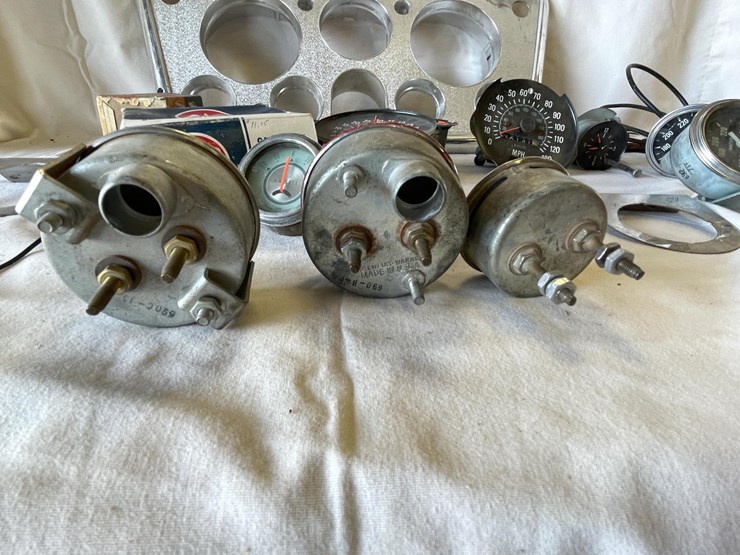 #5356-•-chevrolet-truck-parts-and-more-(las-cruces,-nm)-image-10
