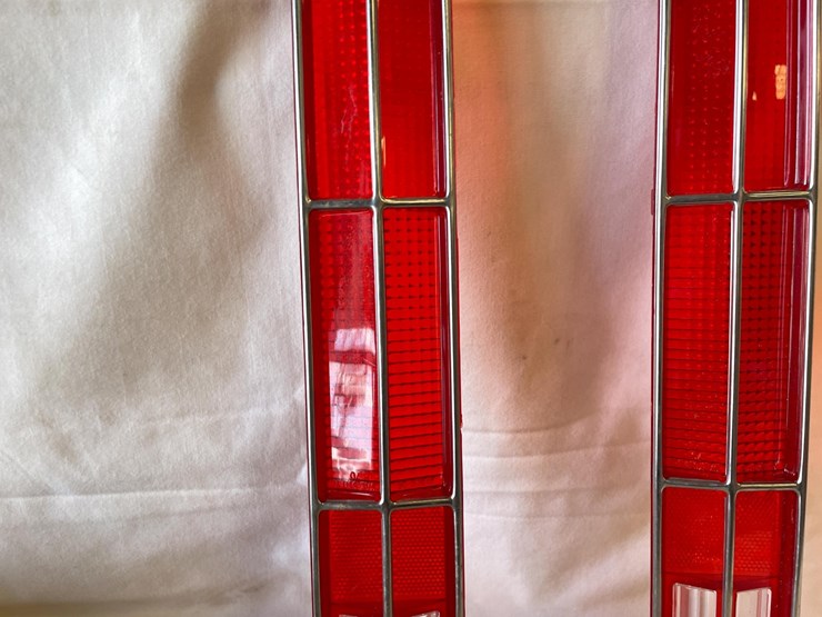 #5374-•-pontiac-bonneville-tail-light-lenses-(las-cruces,-nm)-image-4