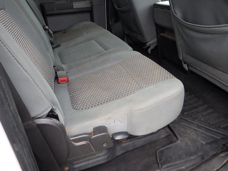 2011-ford-f550-image-23
