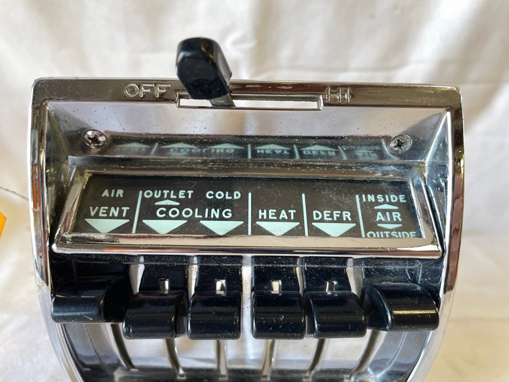 #5381-•-chevrolet-heater-control-with-ac-(las-cruces,-nm)-image-2