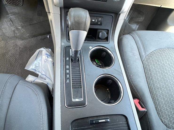 2011-chevrolet-traverse-image-77