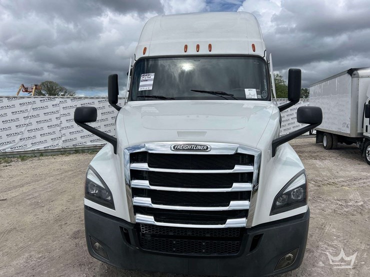 2024-freightliner-cascadia-126-image-28