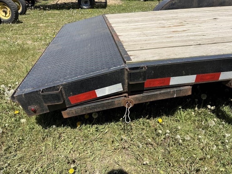 2018-h&h-18'-+-2'-x-7'-tandem-trailer-image-8