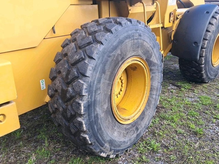 caterpillar-928g-image-31