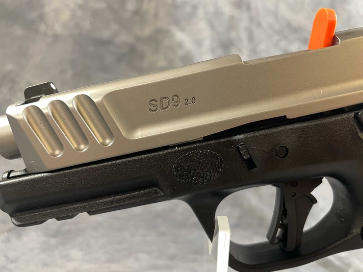 #10304-•-smith-&-wesson-sd9-2.0-9mm-luger-semi-auto-pistol,-sn:-ehj0726-image-11