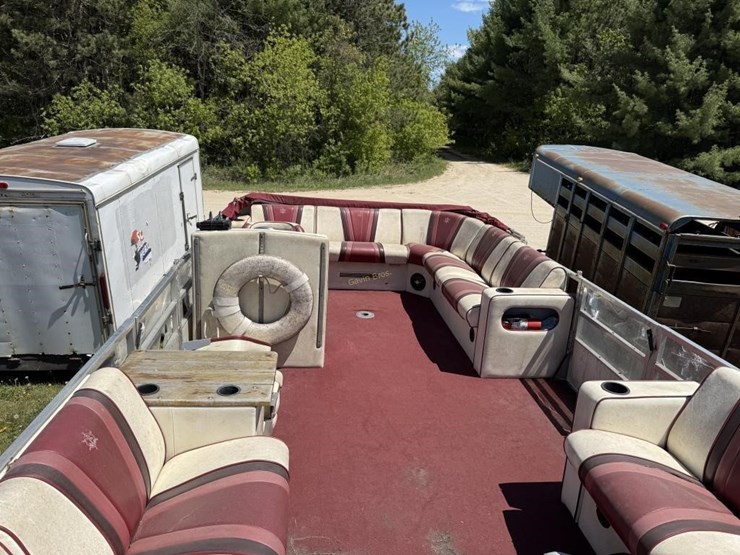 1991-jc-tri-toon-266-pontoon-boat---26'-image-6