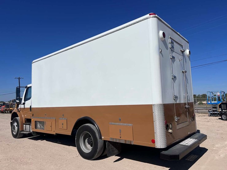 2011-freightliner-m2-ice-cream-truck-image-4