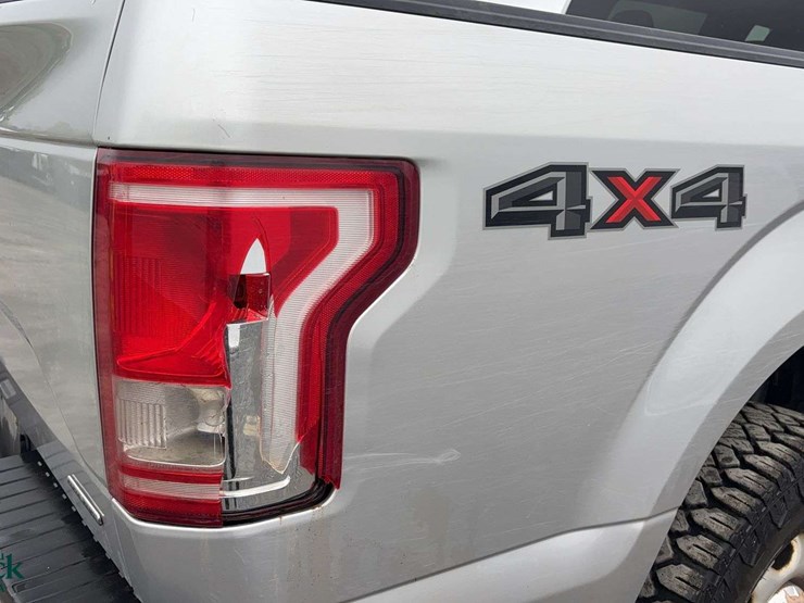 2016-ford-f150-image-27